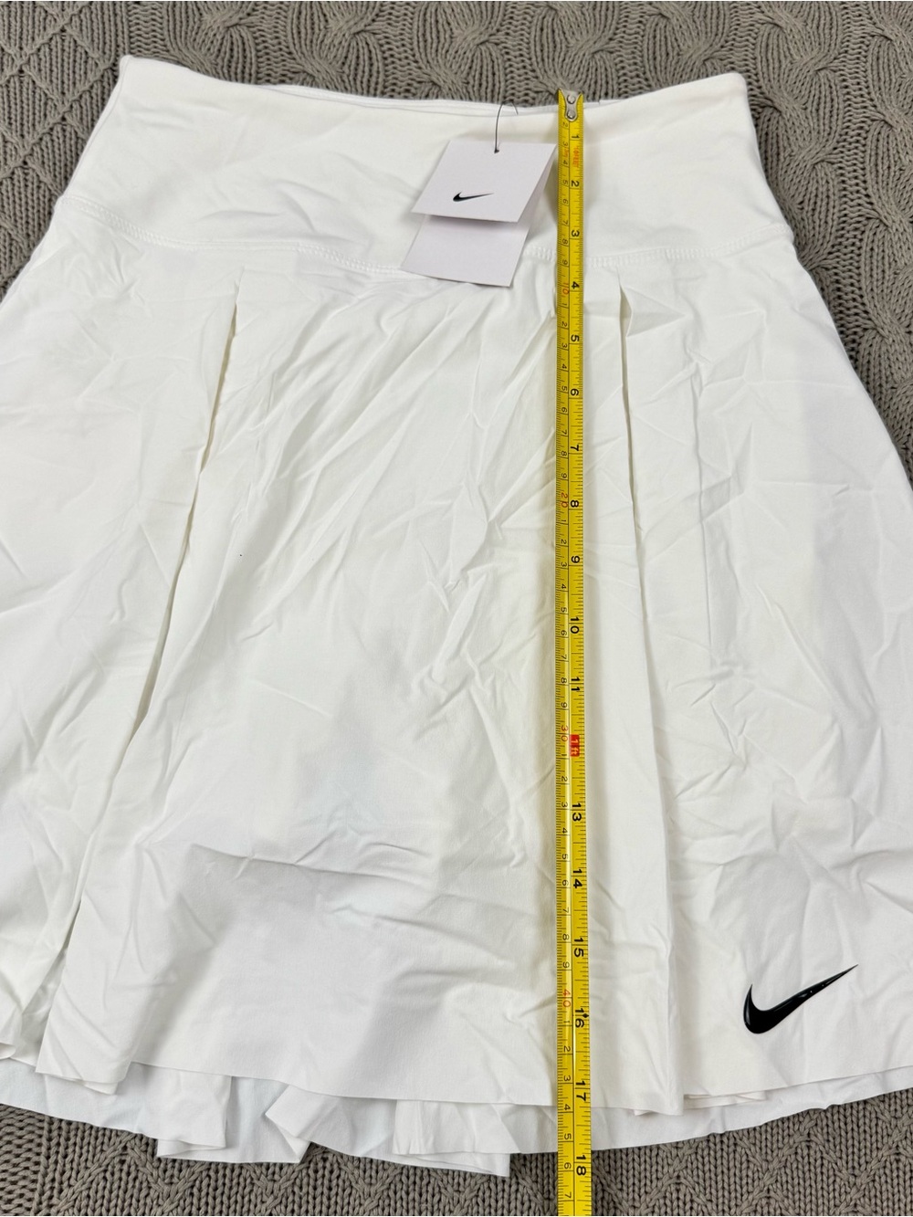 Nike White Pleated Golf/Tennis Skort with Black Swoosh XS - Picture 6 of 13